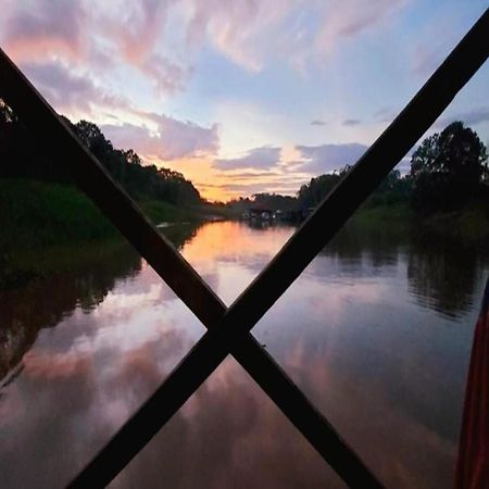 Cabana Flotante Kurupira เลติเซีย ภายนอก รูปภาพ