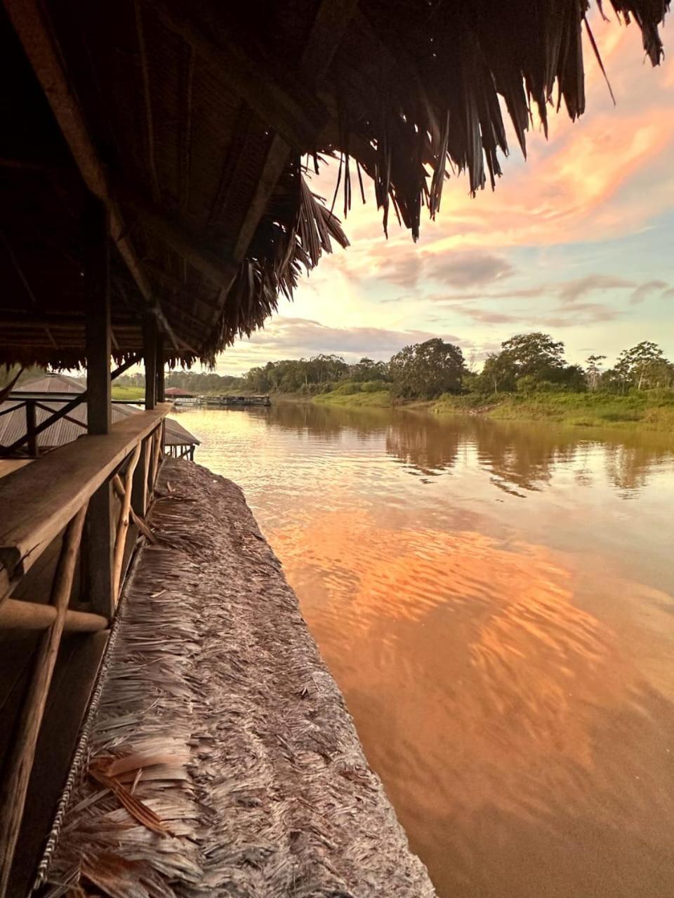 Cabana Flotante Kurupira เลติเซีย ภายนอก รูปภาพ