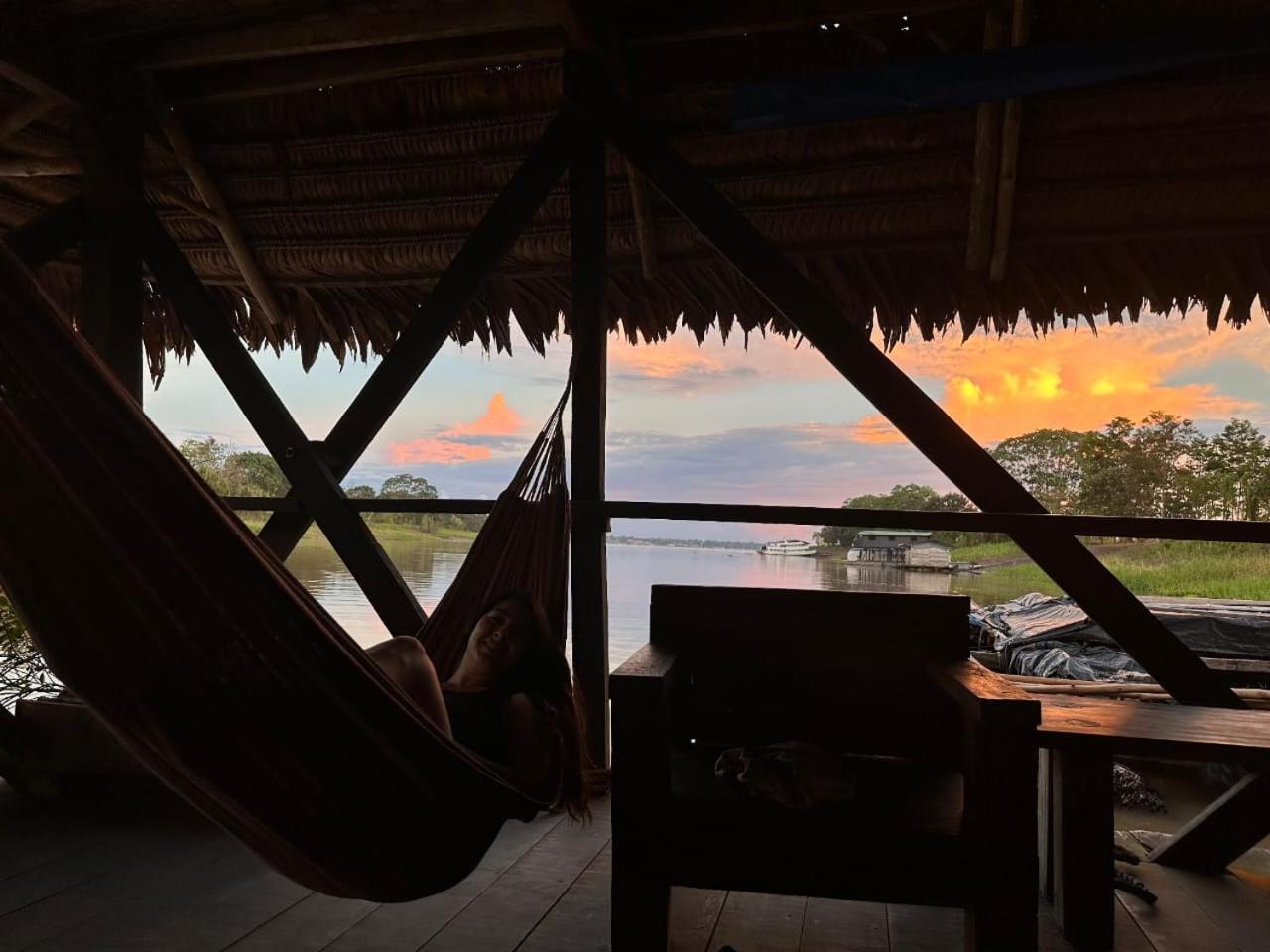 Cabana Flotante Kurupira เลติเซีย ภายนอก รูปภาพ