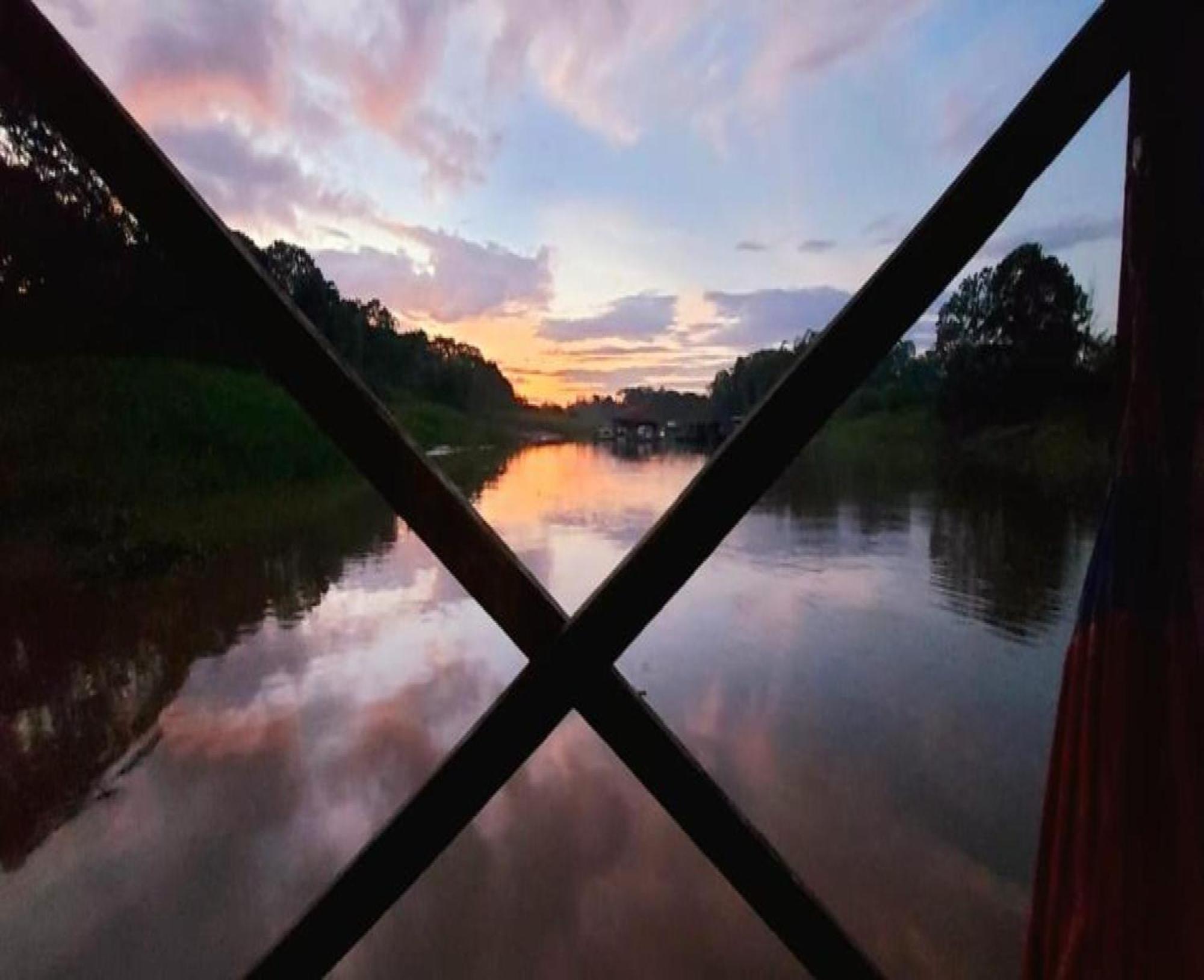 Cabana Flotante Kurupira เลติเซีย ภายนอก รูปภาพ
