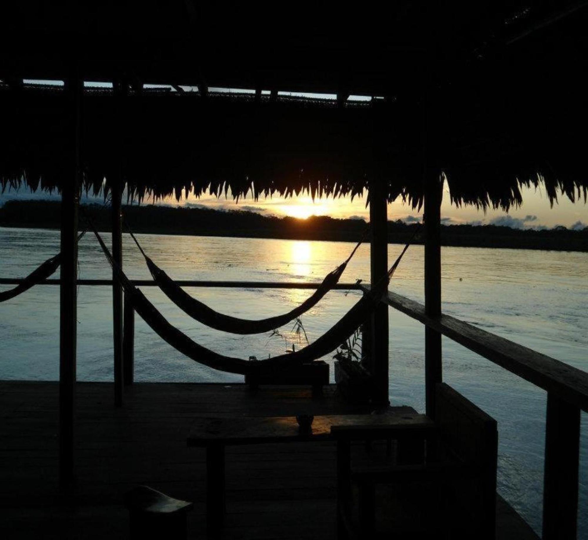 Cabana Flotante Kurupira เลติเซีย ภายนอก รูปภาพ
