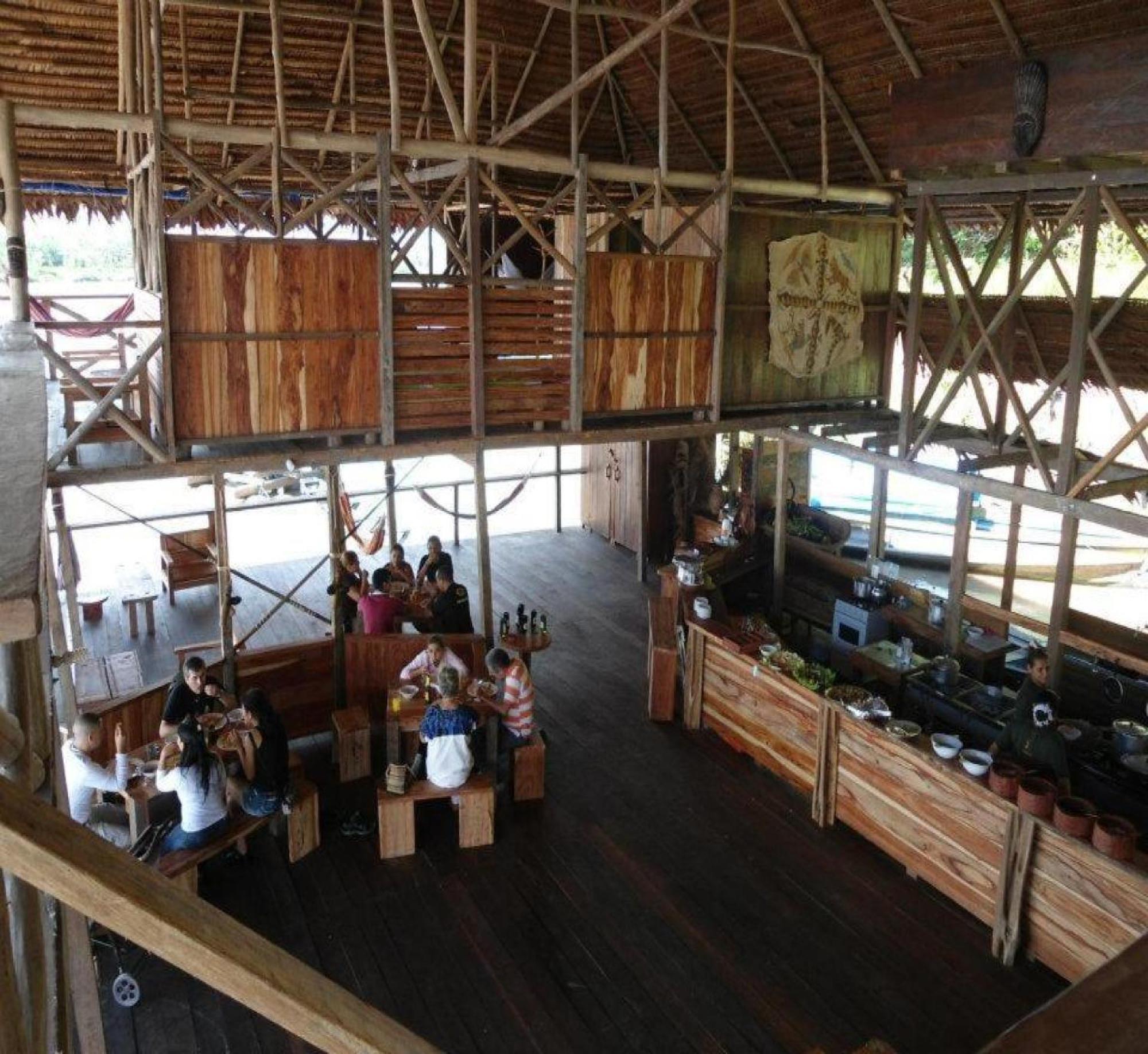 Cabana Flotante Kurupira เลติเซีย ภายนอก รูปภาพ
