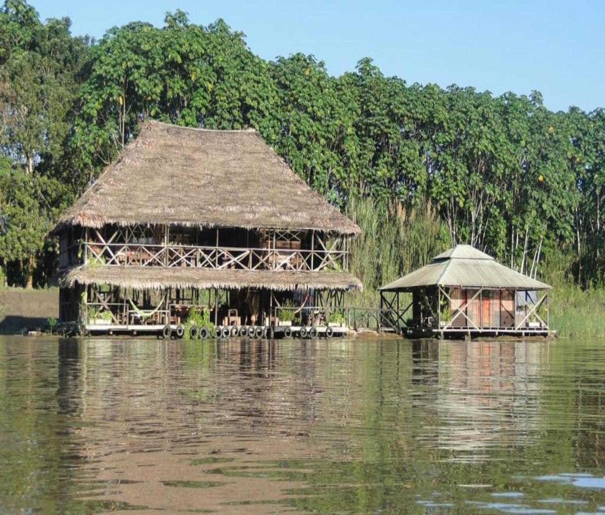 Cabana Flotante Kurupira เลติเซีย ภายนอก รูปภาพ